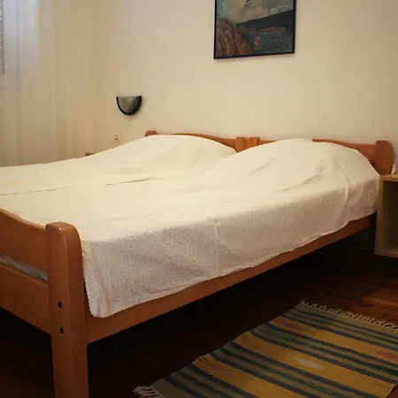 Appartement Dina *