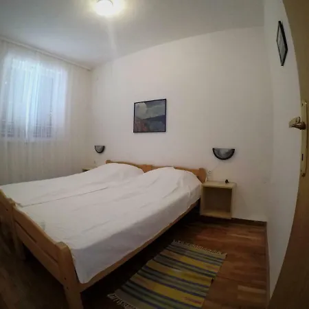 Dina * Miškovići