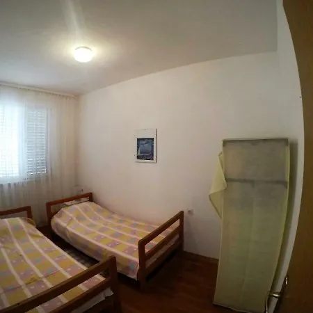 Dina * Miškovići